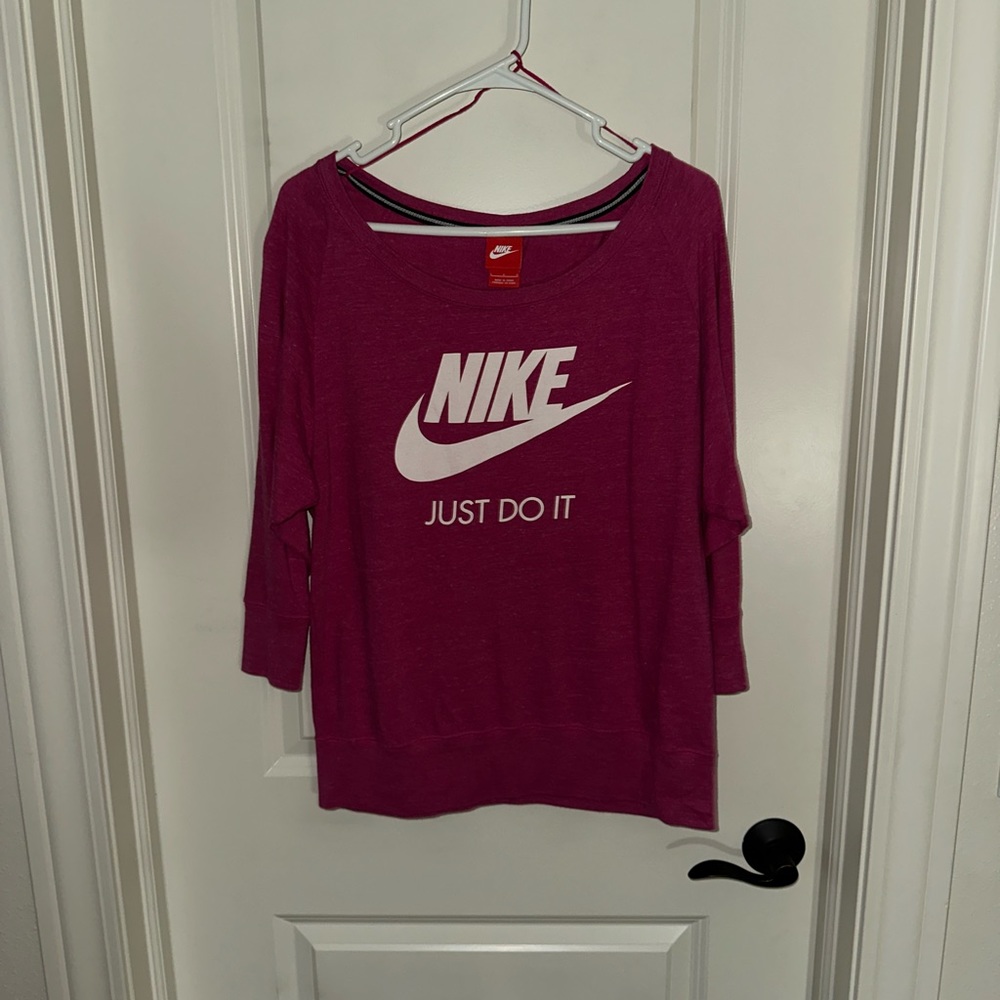 Nike quarter sleeve tee